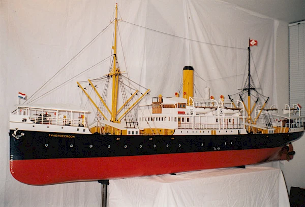Vrachtboot (swaerdecroon-1.jpg)
